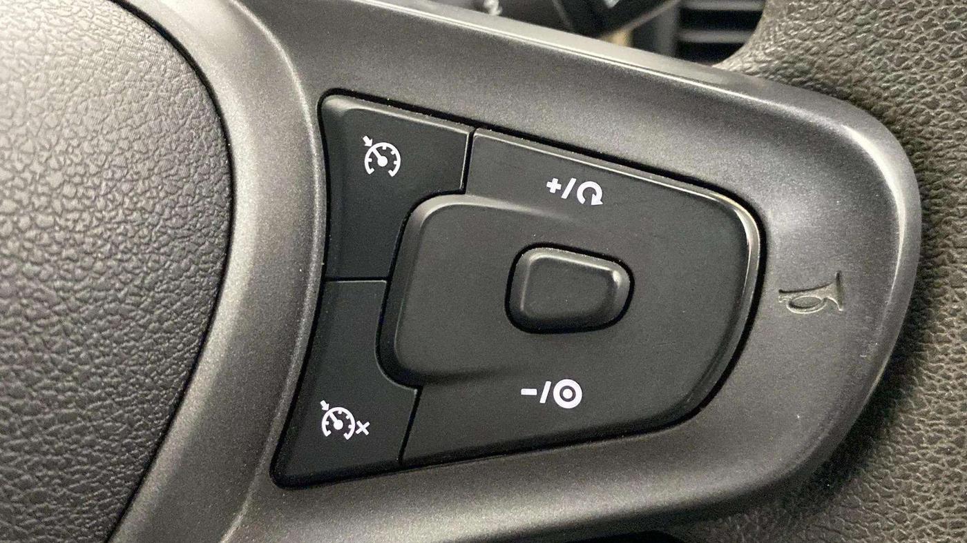 2021 Tata PUNCH ACCOMPLISHED AMT, Petrol, Automatic, 27,022 km, Adaptive Cruise Control