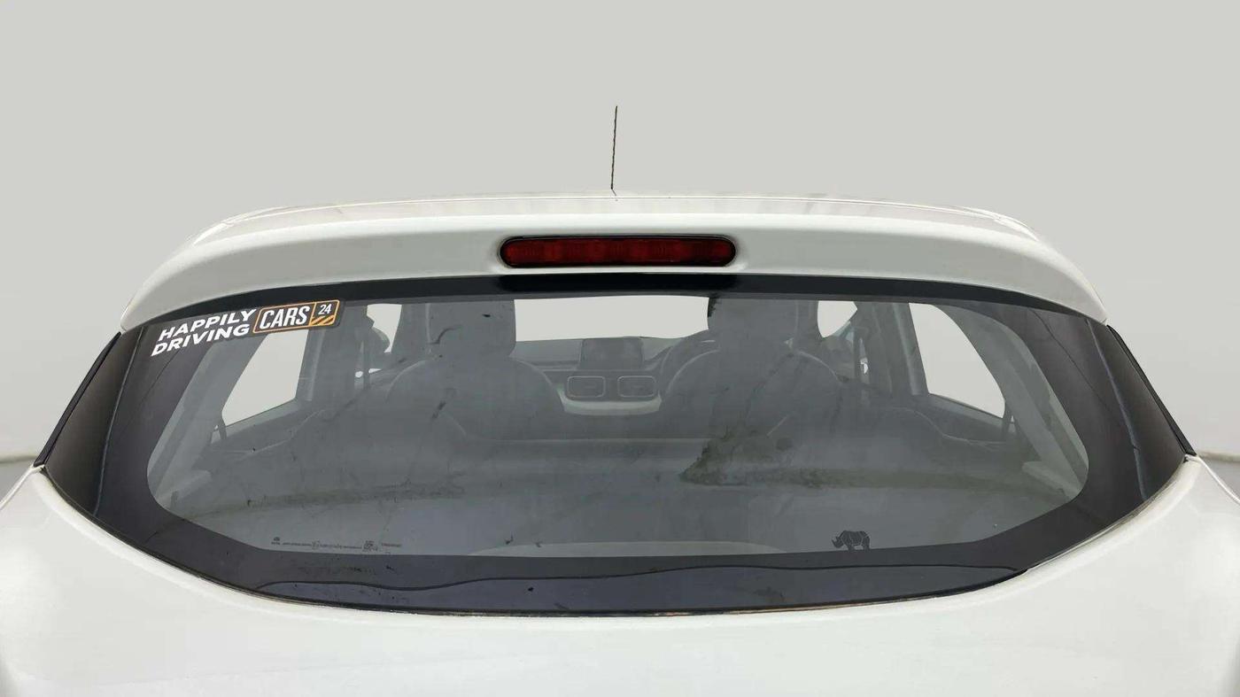 2021 Tata PUNCH ACCOMPLISHED AMT, Petrol, Automatic, 27,022 km, Rear Windshield