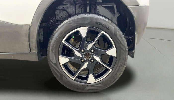 2021 Tata PUNCH ACCOMPLISHED AMT, Petrol, Automatic, 27,022 km, Left Rear Wheel