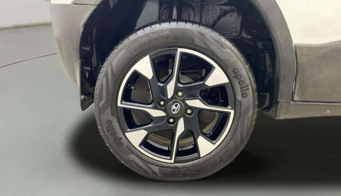 2021 Tata PUNCH ACCOMPLISHED AMT, Petrol, Automatic, 27,022 km, Right Rear Wheel