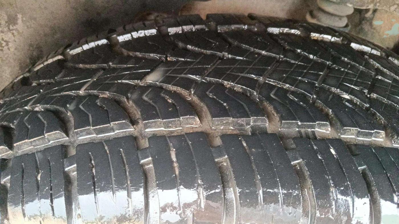2019 Tata Harrier XZ 2.0L, Diesel, Manual, 1,08,824 km, Right Rear Tyre Tread