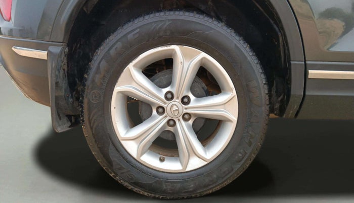 2019 Tata Harrier XZ 2.0L, Diesel, Manual, 1,08,414 km, Right Rear Wheel