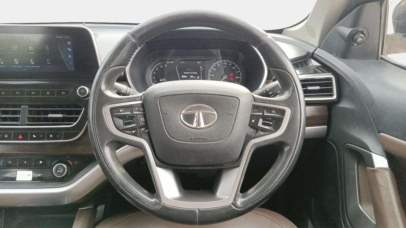 2019 Tata Harrier XZ 2.0L, Diesel, Manual, 1,08,824 km, Steering Wheel Close Up