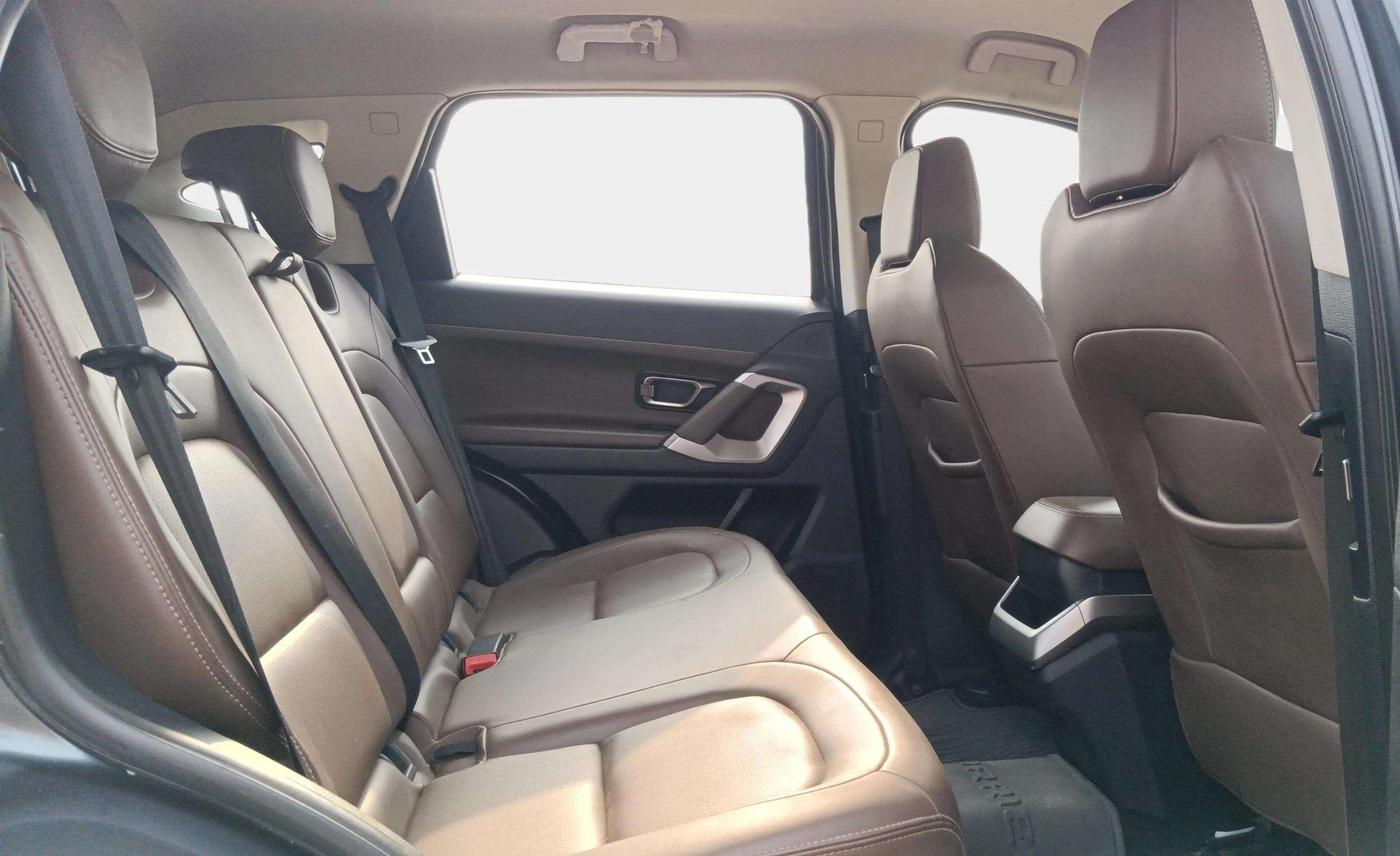 2019 Tata Harrier XZ 2.0L, Diesel, Manual, 1,08,824 km, Right Side Rear Door Cabin