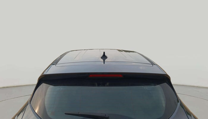 2019 Tata Harrier XZ 2.0L, Diesel, Manual, 1,08,414 km, Rear Windshield