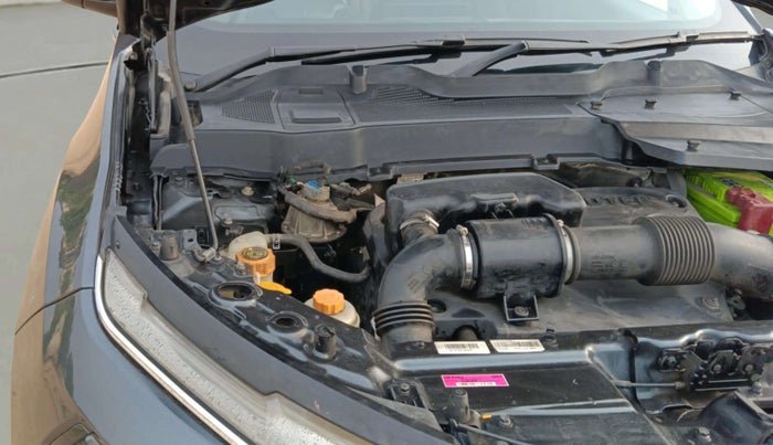 2019 Tata Harrier XZ 2.0L, Diesel, Manual, 1,08,414 km, Engine View - Right
