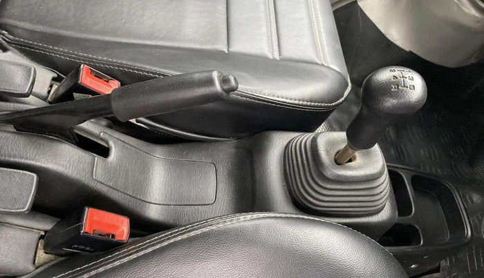 2020 Maruti Eeco 5 STR WITH A/C+HTR, Petrol, Manual, 31,035 km, Gear Lever