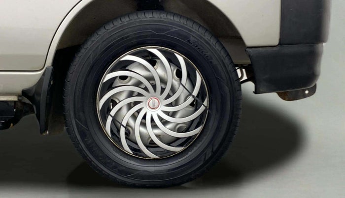 2020 Maruti Eeco 5 STR WITH A/C+HTR, Petrol, Manual, 31,035 km, Right Front Wheel