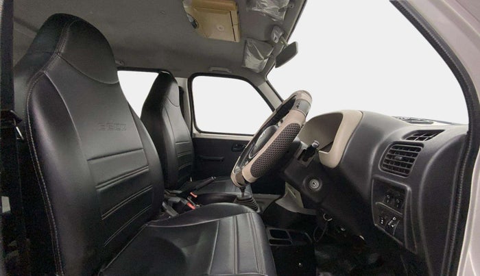 2020 Maruti Eeco 5 STR WITH A/C+HTR, Petrol, Manual, 31,035 km, Right Side Front Door Cabin