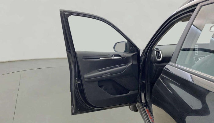 2022 KIA SONET HTK PLUS 1.5, Diesel, Manual, 66,879 km, LHS Front Door
