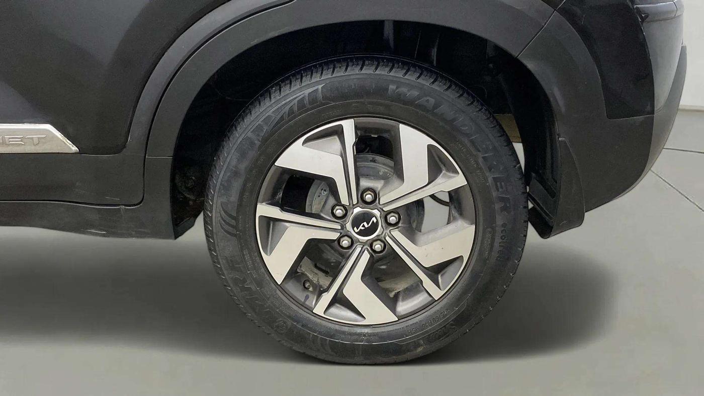 2022 KIA SONET HTK PLUS 1.5, Diesel, Manual, 67,614 km, Left Rear Wheel