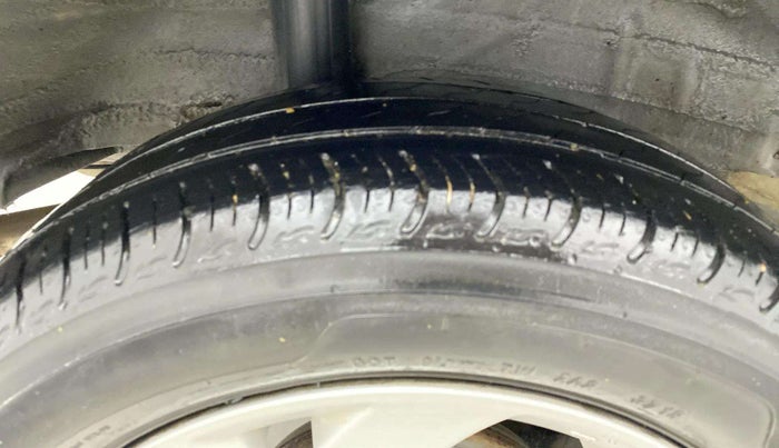 2018 Honda Amaze 1.2L I-VTEC VX, Petrol, Manual, 72,314 km, Right Rear Tyre Tread