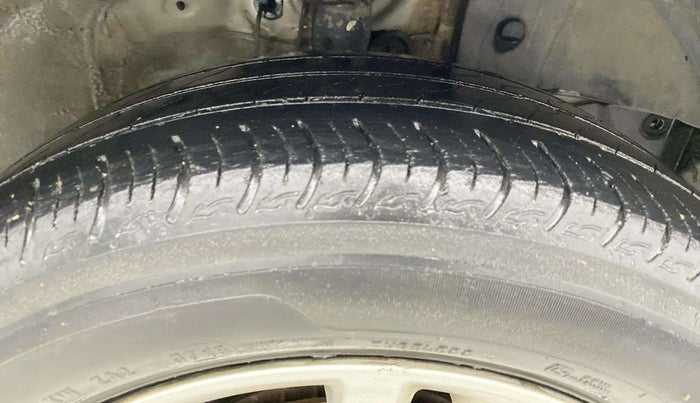 2018 Honda Amaze 1.2L I-VTEC VX, Petrol, Manual, 72,314 km, Right Front Tyre Tread