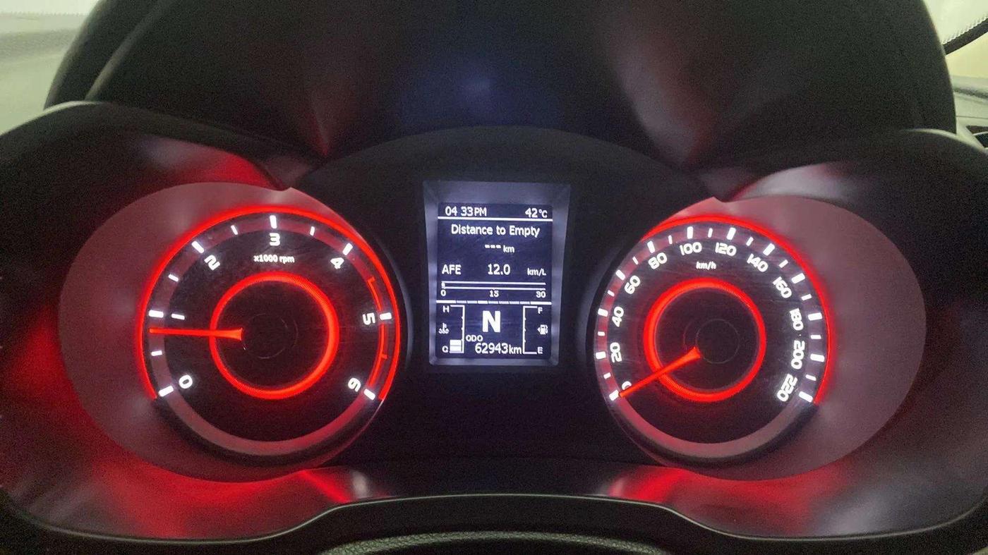 2022 Mahindra XUV300 W8 (O) 1.5 DIESEL AMT, Diesel, Automatic, 63,172 km, Odometer Image