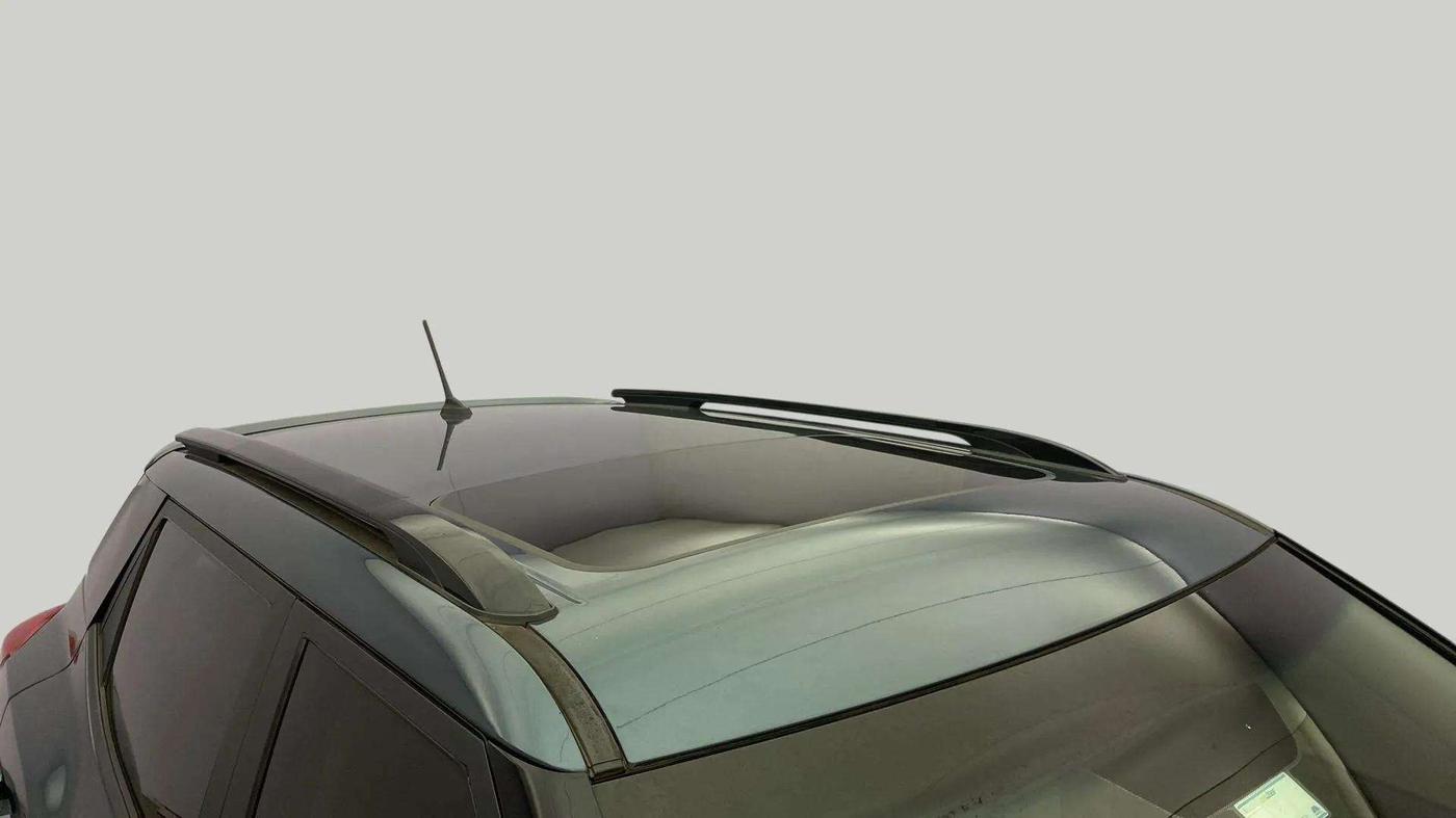 2022 Mahindra XUV300 W8 (O) 1.5 DIESEL AMT, Diesel, Automatic, 63,172 km, Roof