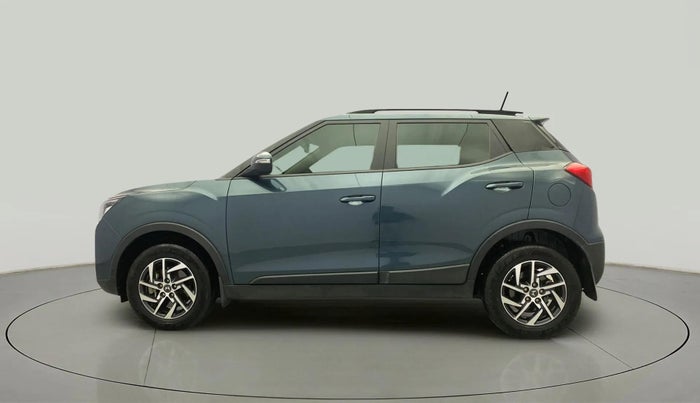 2022 Mahindra XUV300 W8 (O) 1.5 DIESEL AMT, Diesel, Automatic, 62,932 km, Left Side