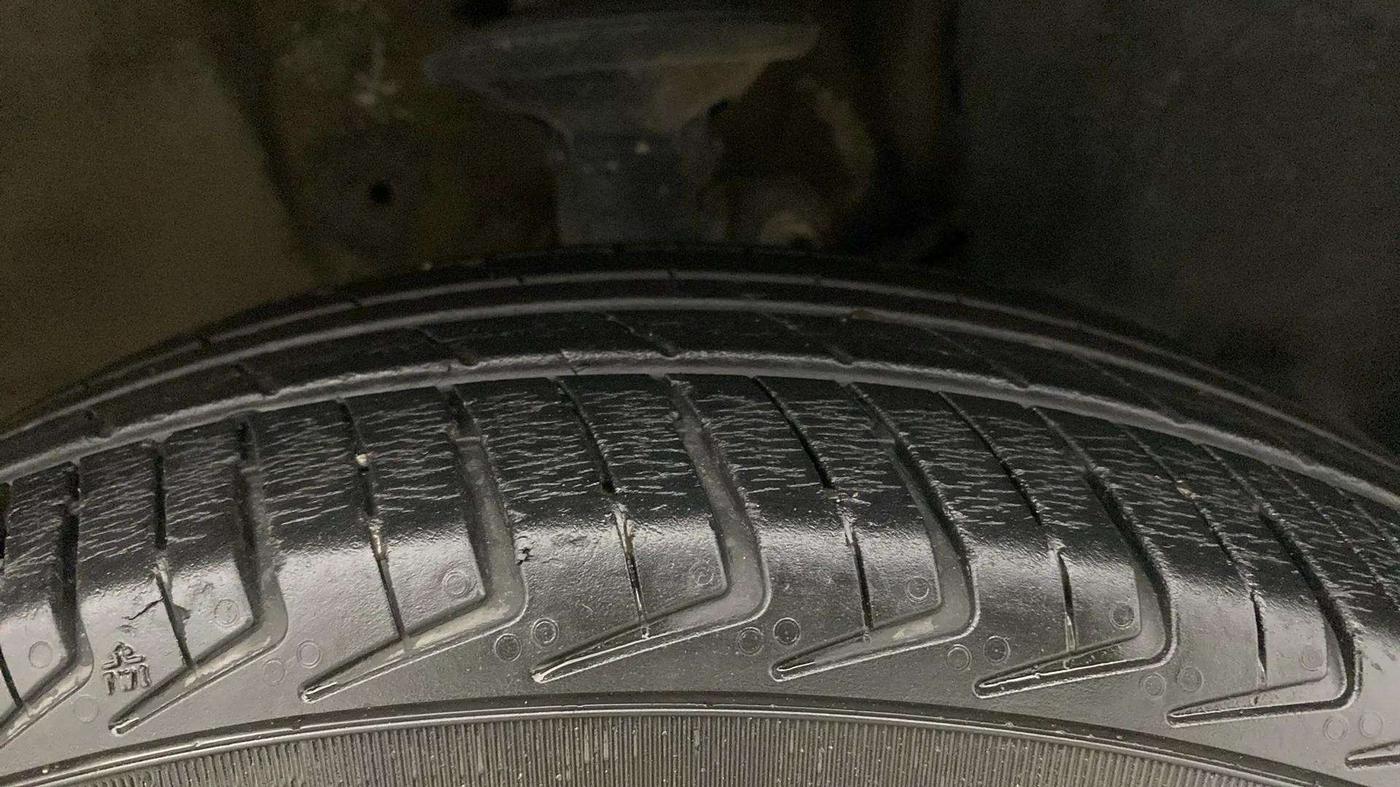 2020 Maruti New Wagon-R LXI CNG 1.0, CNG, Manual, 39,720 km, Right Front Tyre Tread