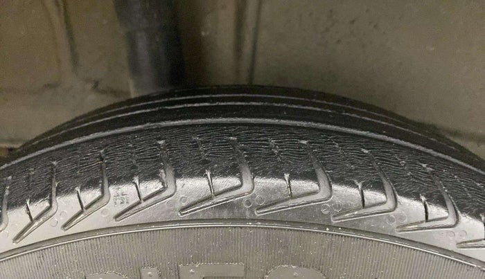 2020 Maruti New Wagon-R LXI CNG 1.0, CNG, Manual, 39,652 km, Right Rear Tyre Tread