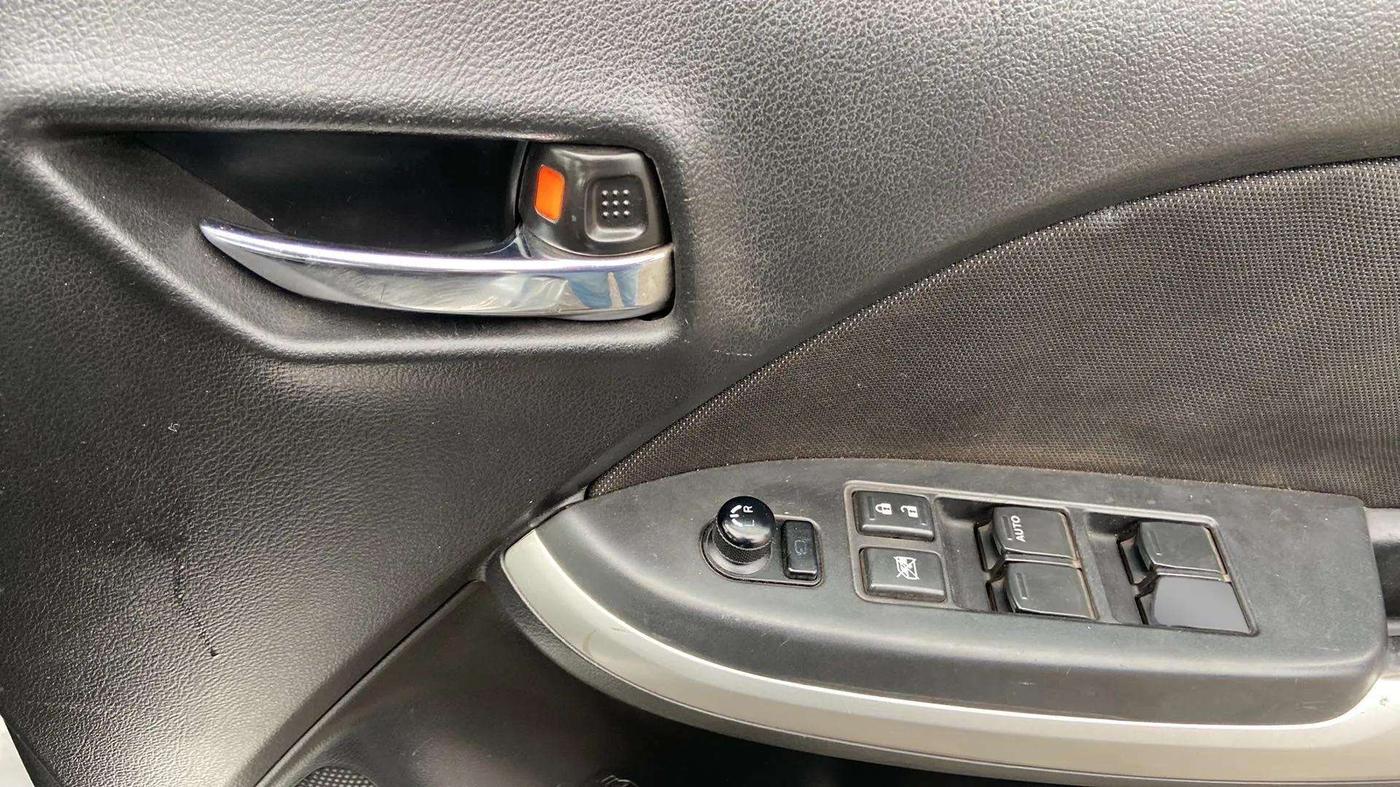 2017 Maruti Baleno DELTA PETROL 1.2, Petrol, Manual, 29,559 km, Driver Side Door Panels Control