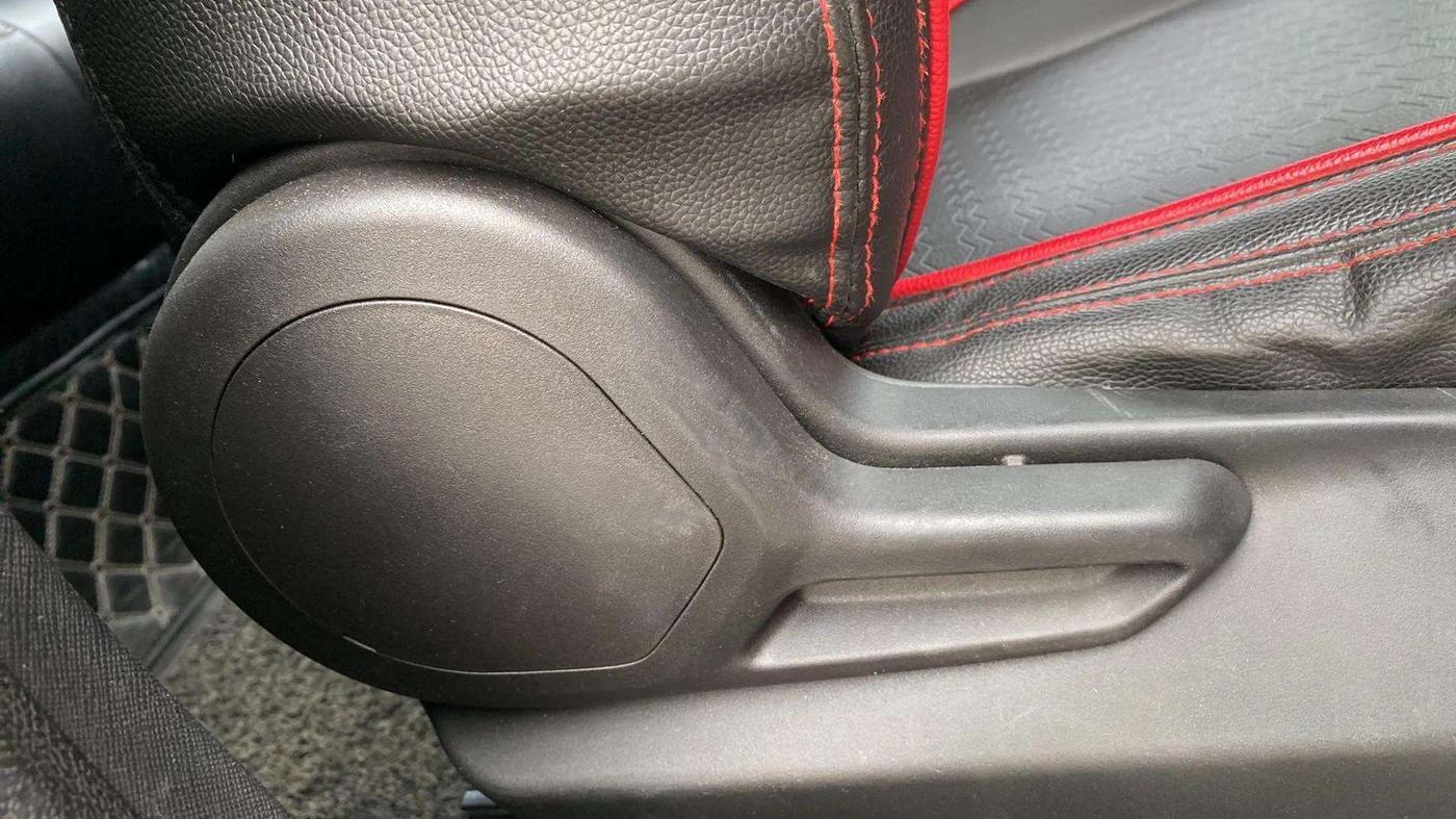 2021 Tata NEXON XM SUNROOF PETROL, Petrol, Manual, 72,234 km, Driver Side Adjustment Panel