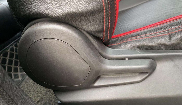 2021 Tata NEXON XM SUNROOF PETROL, Petrol, Manual, 72,192 km, Driver Side Adjustment Panel