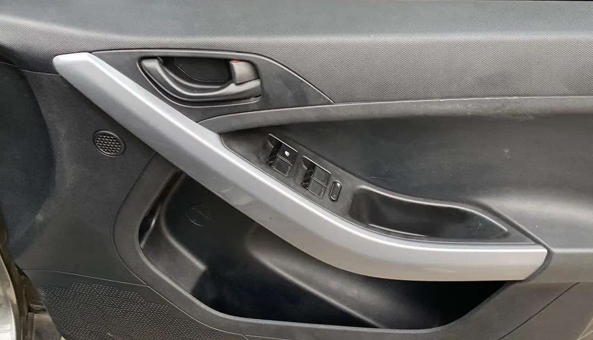 2021 Tata NEXON XM SUNROOF PETROL, Petrol, Manual, 72,234 km, Driver Side Door Panels Control