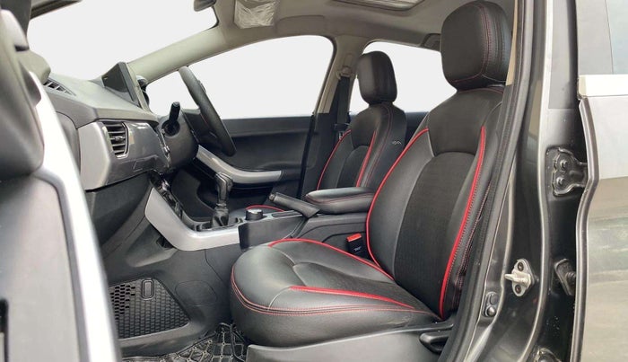 2021 Tata NEXON XM SUNROOF PETROL, Petrol, Manual, 72,192 km, Right Side Front Door Cabin