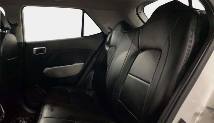 2022 Hyundai VENUE S 1.2, Petrol, Manual, 40,743 km, Right Side Rear Door Cabin
