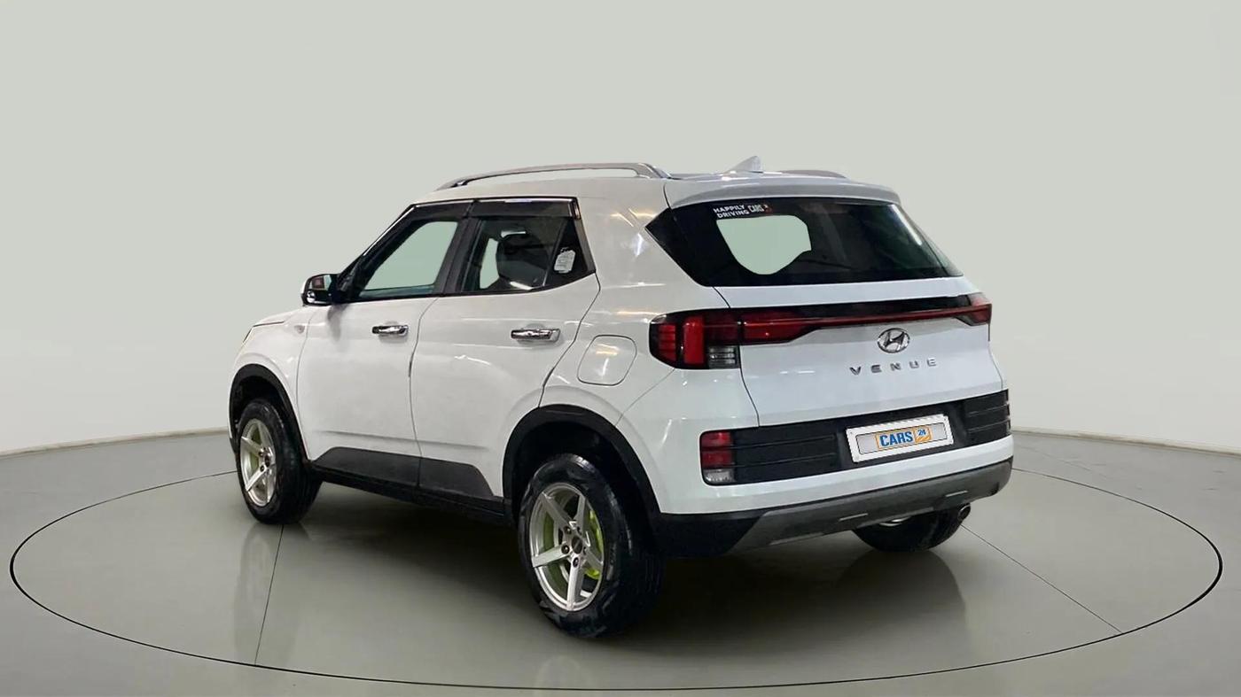 2022 Hyundai VENUE S 1.2, Petrol, Manual, 40,774 km, Left Back Diagonal