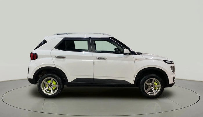 2022 Hyundai VENUE S 1.2, Petrol, Manual, 40,743 km, Right Side View