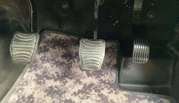 2022 Mahindra Thar LX HT PETROL 4WD MT, Petrol, Manual, 11,534 km, Pedals