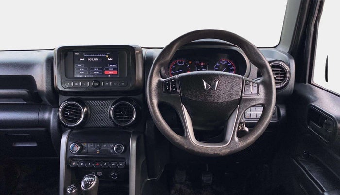 2022 Mahindra Thar LX HT PETROL 4WD MT, Petrol, Manual, 11,534 km, Steering Wheel Close Up