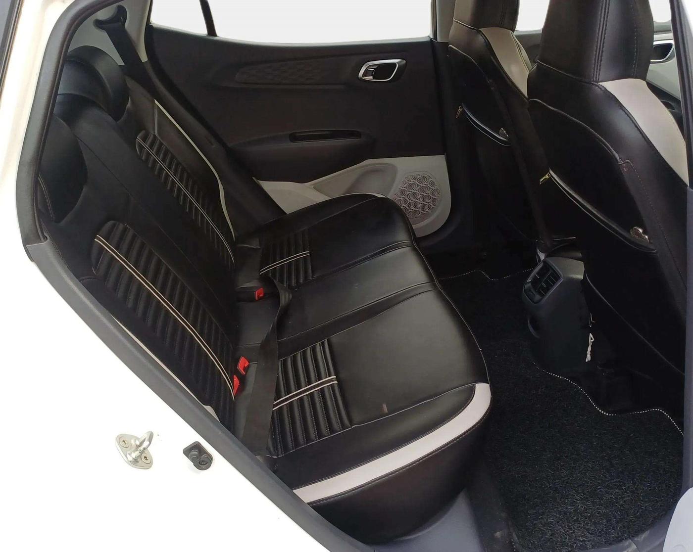 2019 Hyundai GRAND I10 NIOS SPORTZ AMT 1.2 KAPPA VTVT, Petrol, Automatic, 36,846 km, Right Side Rear Door Cabin
