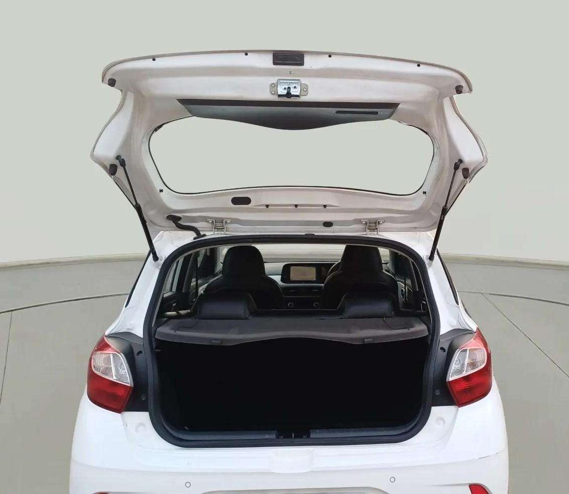 2019 Hyundai GRAND I10 NIOS SPORTZ AMT 1.2 KAPPA VTVT, Petrol, Automatic, 36,846 km, Boot Inside