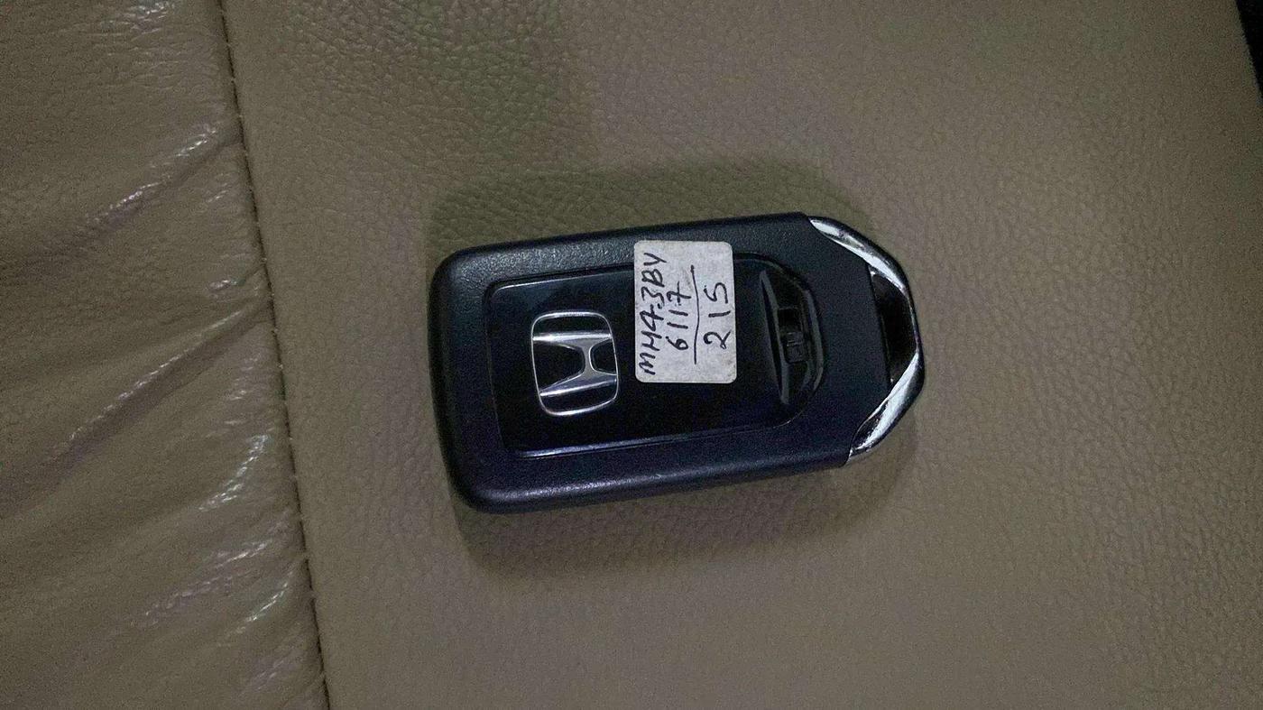 2021 Honda Jazz 1.2L I-VTEC VX CVT, Petrol, Automatic, 25,624 km, Key Close Up