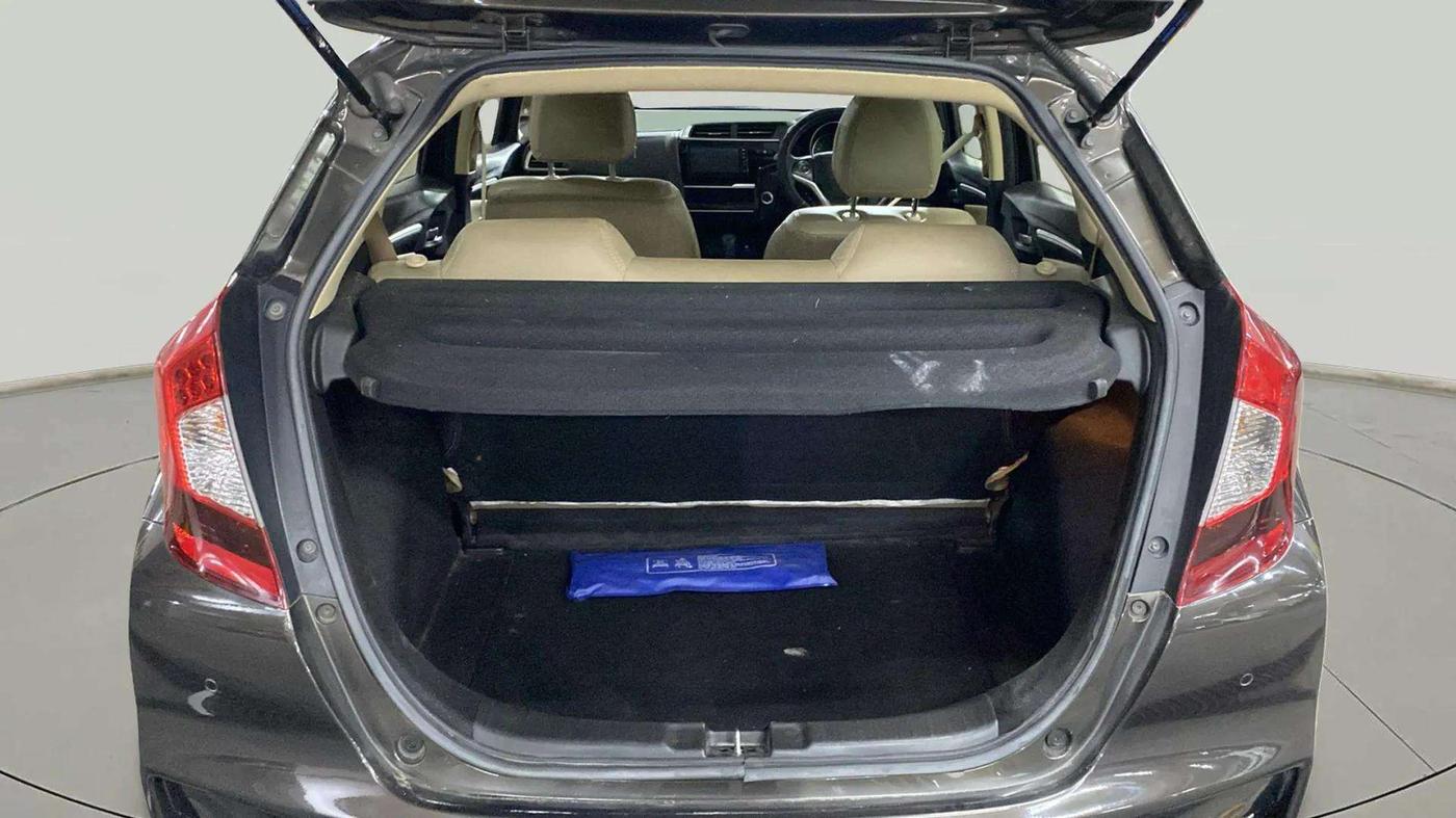 2021 Honda Jazz 1.2L I-VTEC VX CVT, Petrol, Automatic, 25,624 km, Boot Open Zoomed View
