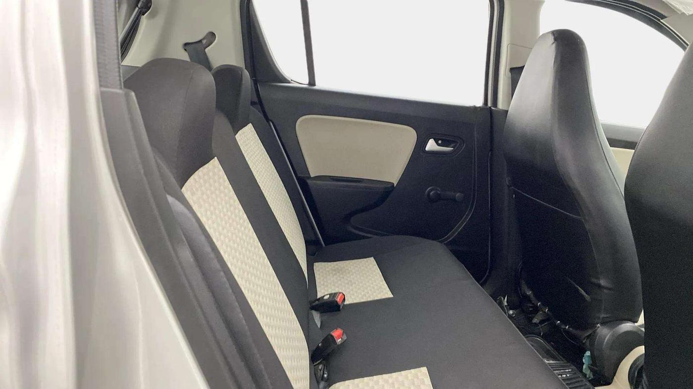 2021 Maruti Alto LXI O, Petrol, Manual, 17,579 km, Right Side Rear Door Cabin