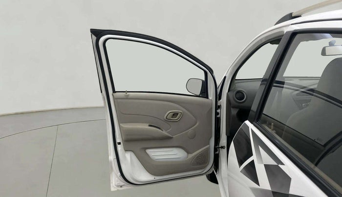 2017 Datsun Redi Go T (O), Petrol, Manual, 36,544 km, LHS Front Door