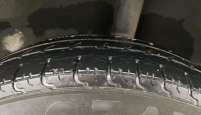 2017 Datsun Redi Go T (O), Petrol, Manual, 36,544 km, Left Rear Tyre Tread