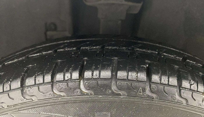 2017 Datsun Redi Go T (O), Petrol, Manual, 36,544 km, Left Front Tyre Tread