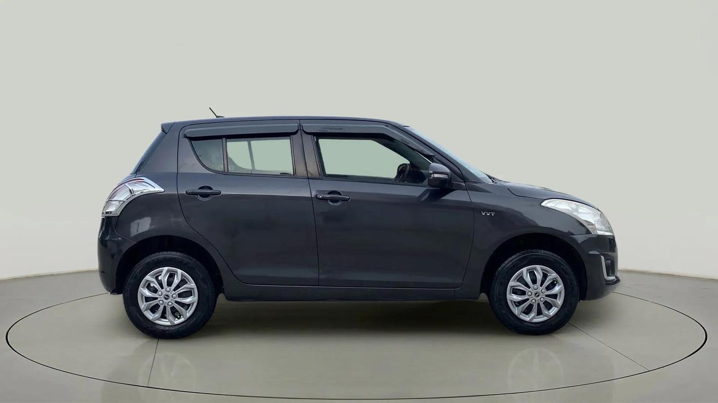 2015 Maruti Swift VXI, Petrol, Manual, 71,206 km, Right Side View