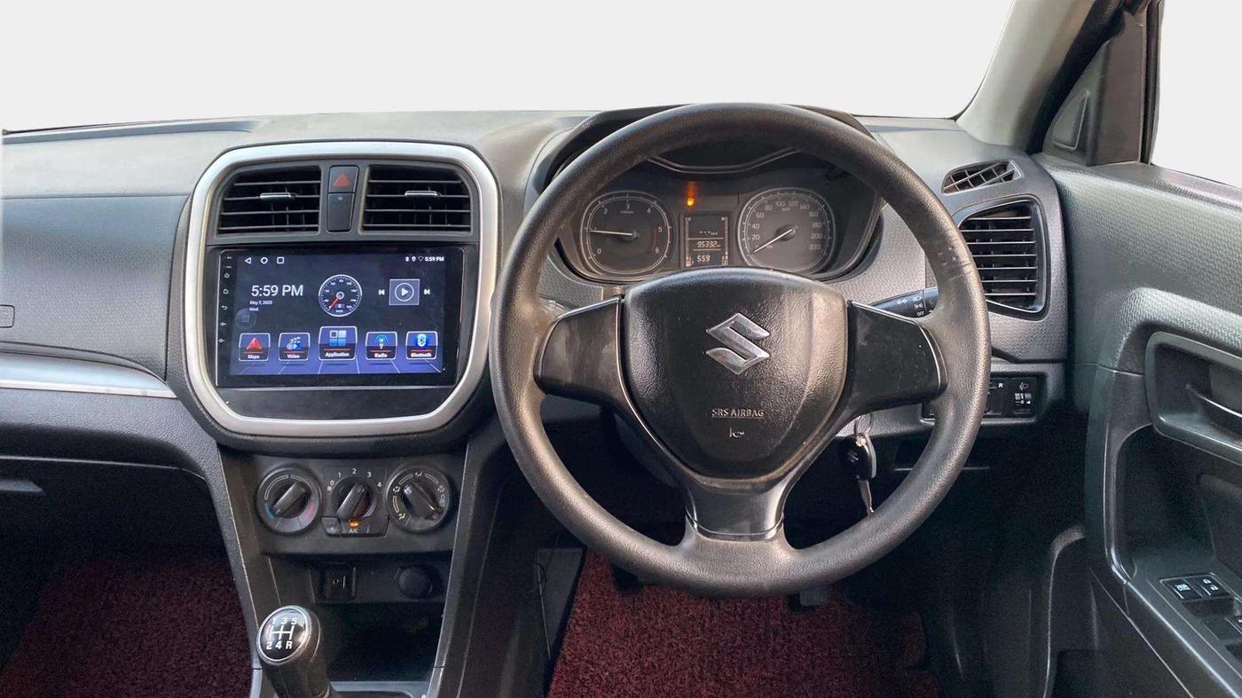 2017 Maruti Vitara Brezza VDI (O), Diesel, Manual, 95,419 km, Steering Wheel Close Up