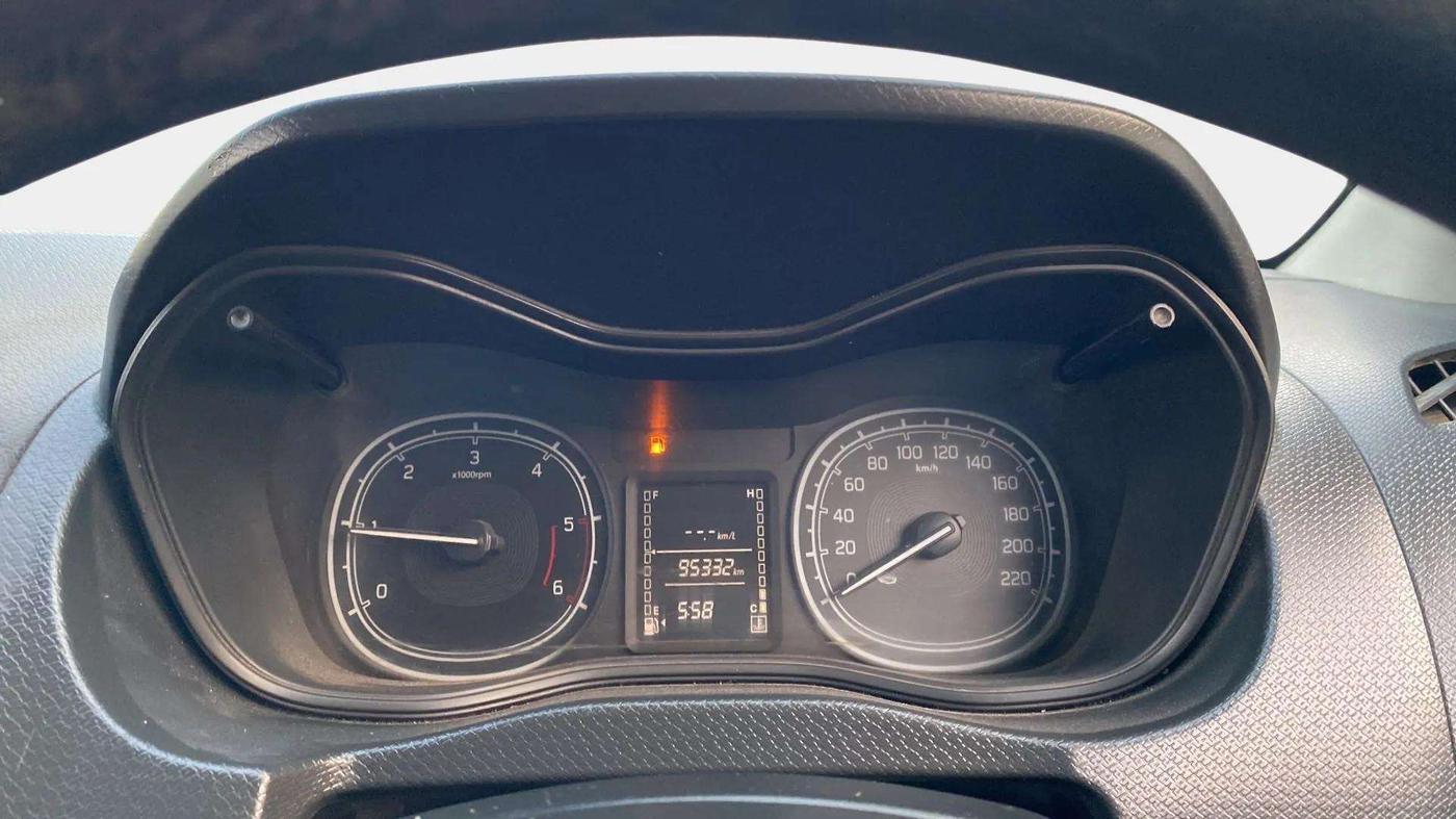 2017 Maruti Vitara Brezza VDI (O), Diesel, Manual, 95,419 km, Odometer Image