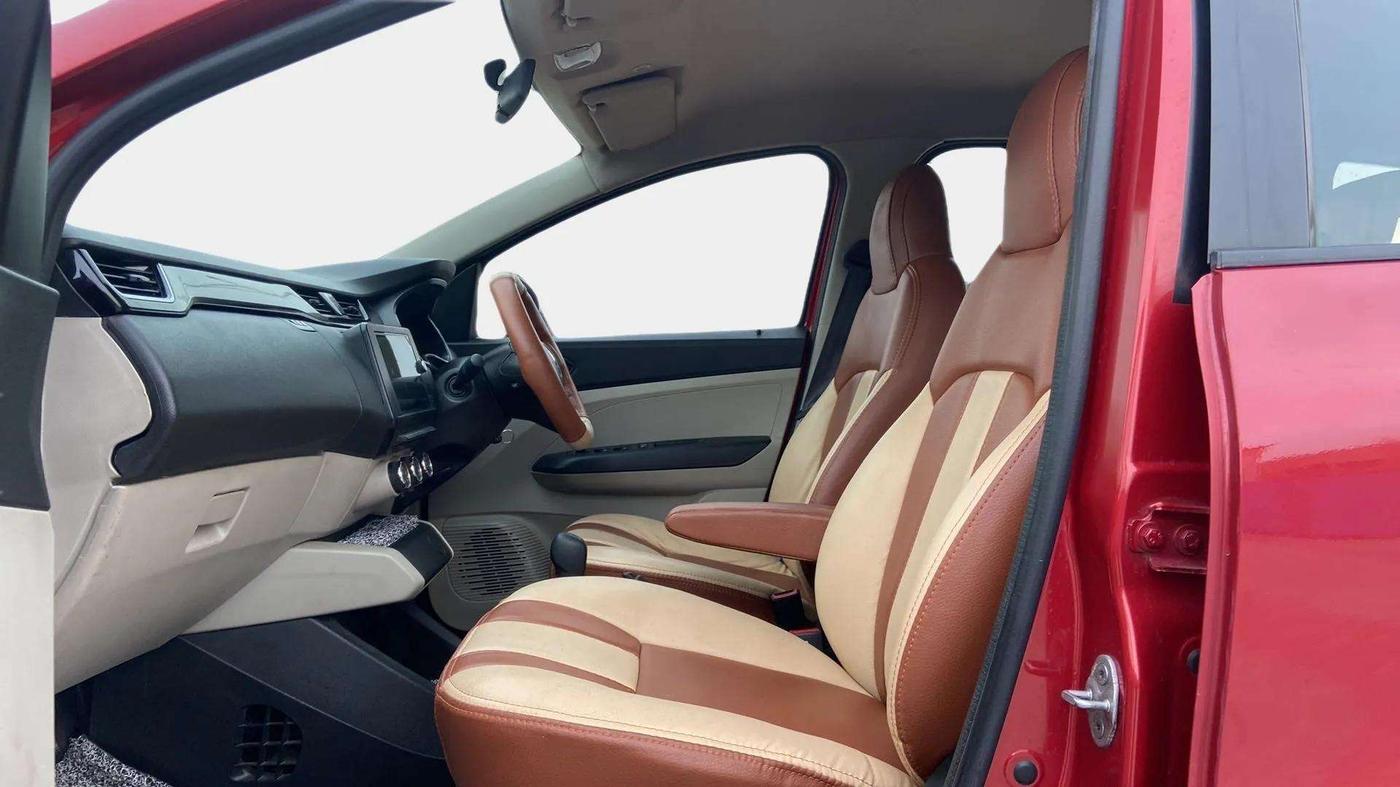2020 Renault TRIBER RXT AMT, Petrol, Automatic, 35,527 km, Right Side Front Door Cabin