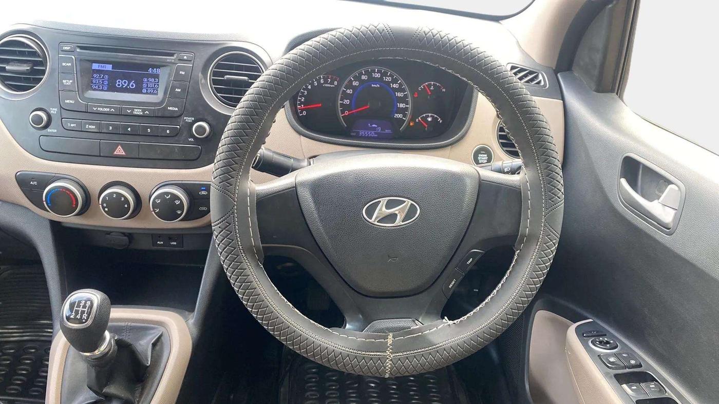2015 Hyundai Grand i10 SPORTZ 1.2 KAPPA VTVT, Petrol, Manual, 35,552 km, Steering Wheel Close Up
