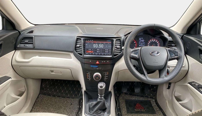2022 Mahindra XUV300 W4 1.2 PETROL, Petrol, Manual, 10,926 km, Dashboard