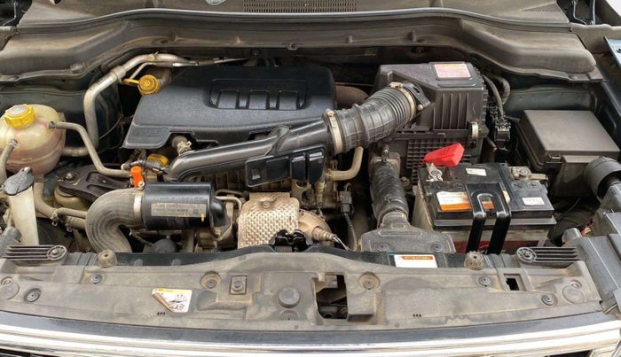2022 Mahindra XUV300 W4 1.2 PETROL, Petrol, Manual, 10,926 km, Open Bonet