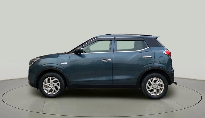 2022 Mahindra XUV300 W4 1.2 PETROL, Petrol, Manual, 10,926 km, Left Side