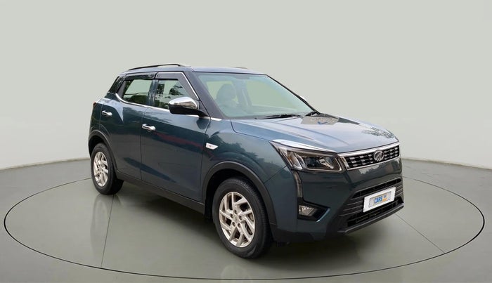 2022 Mahindra XUV300 W4 1.2 PETROL, Petrol, Manual, 10,926 km, Right Front Diagonal