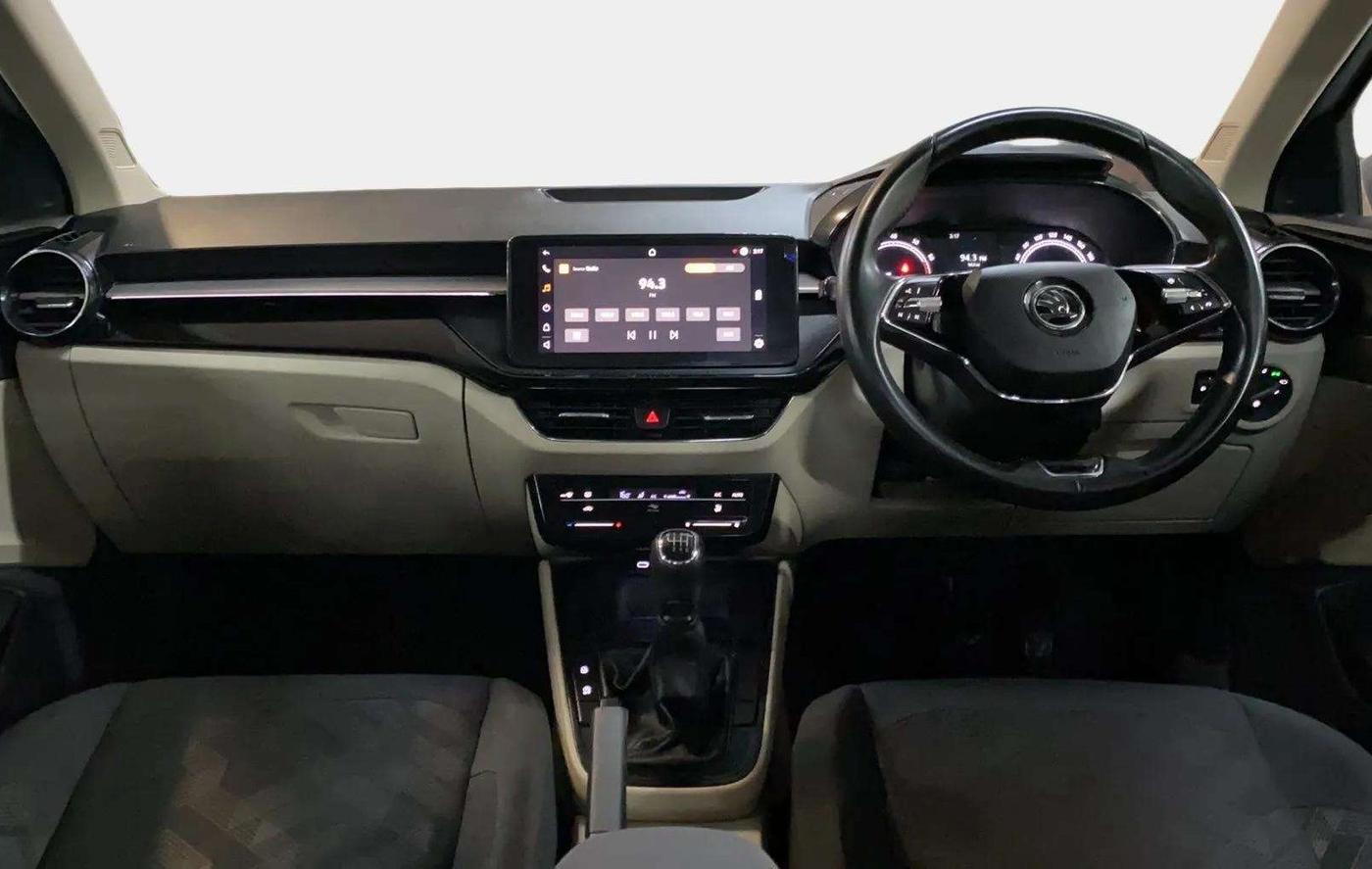 2022 Skoda SLAVIA AMBITION 1.0L TSI MT, Petrol, Manual, 56,460 km, Dashboard